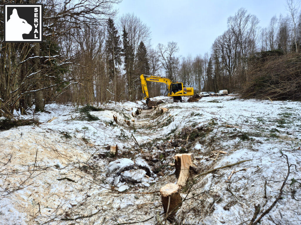 Grāvja tīrīšana - SERVAL