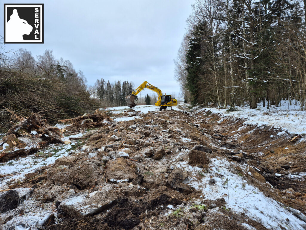 Grāvja tīrīšana - SERVAL